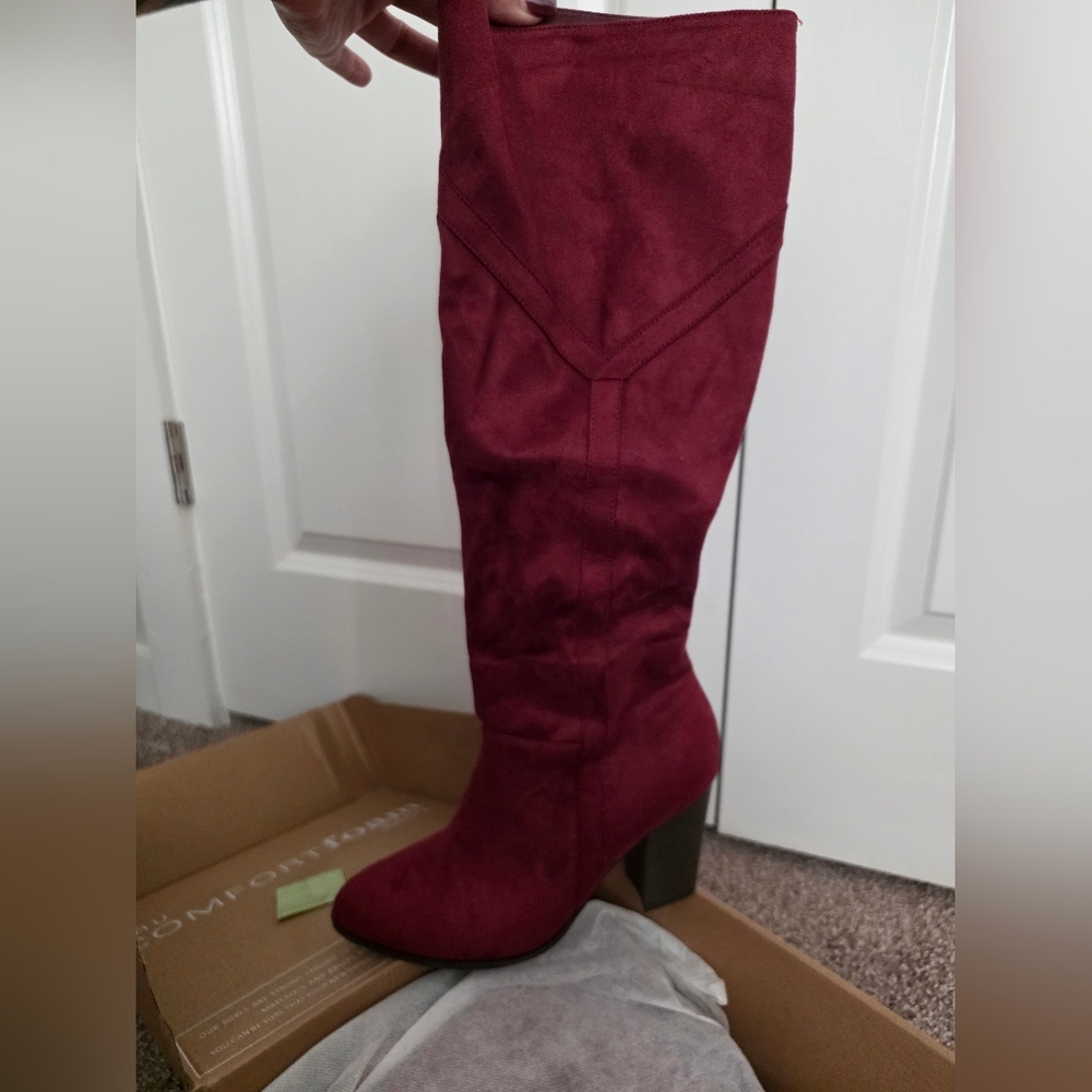 Journee Collection Women's Red Heeled Boots